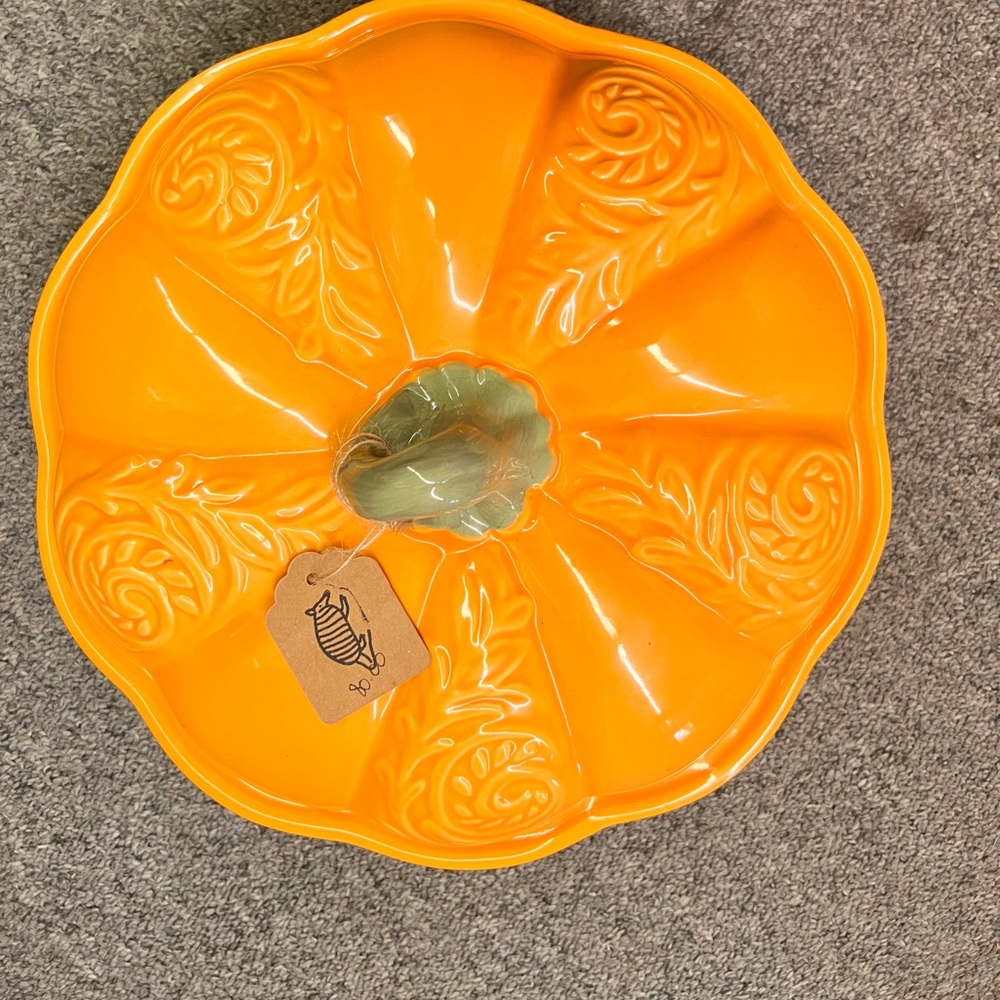 Vintage Gorgeous Avon pumpkin pie covered dish